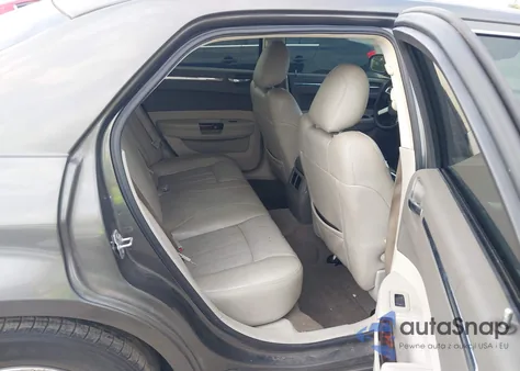 2008 Chrysler 300C Hemi from USA, damaged, VIN 2C3LA63H68H325682